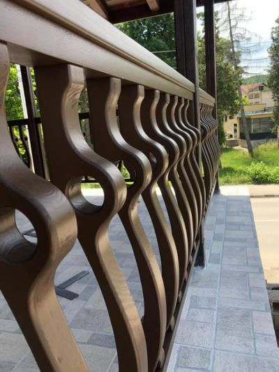Парапети - NV Wood Centre - Червен бряг